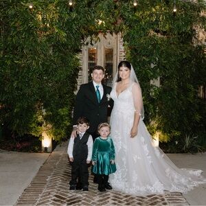 Elegant White Lace Wedding Gown